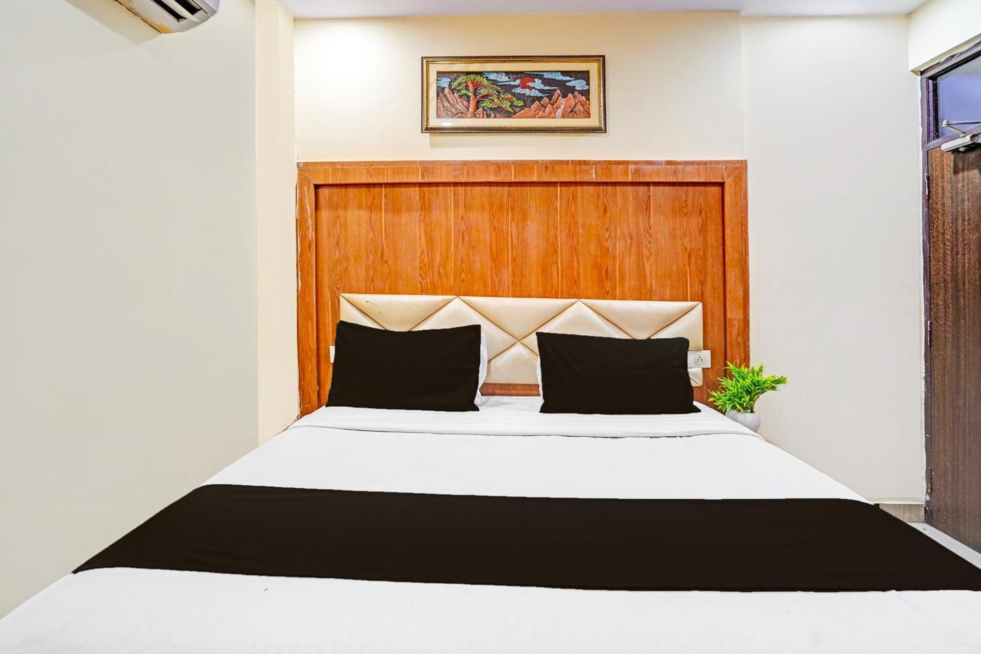 Super Hotel O Charbagh Formerly Khalsa Inn 러크나우 외부 사진