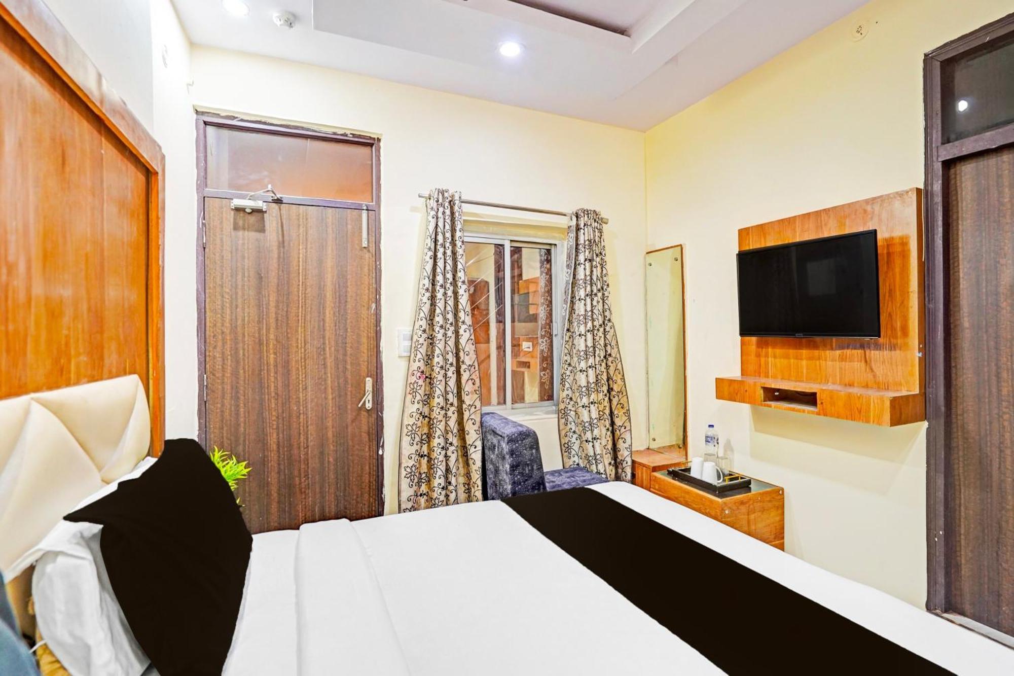Super Hotel O Charbagh Formerly Khalsa Inn 러크나우 외부 사진