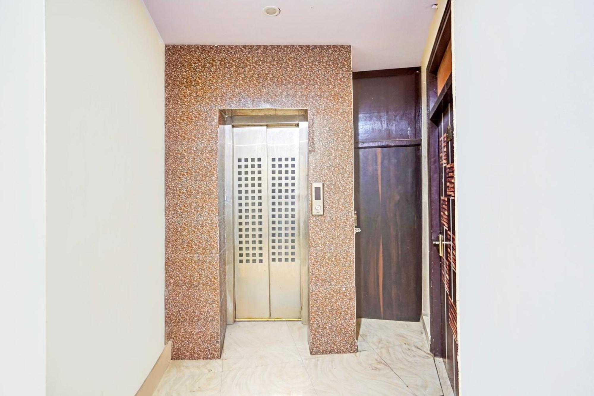 Super Hotel O Charbagh Formerly Khalsa Inn 러크나우 외부 사진